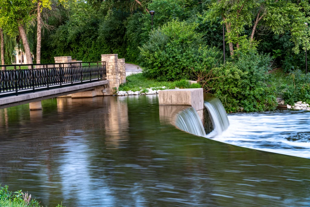 Palos Park Scenic Park Footbridge and Spillway Waterfall.jpg