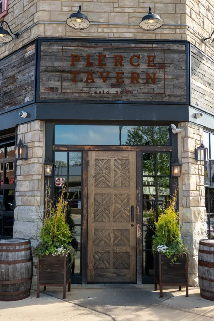 Pierce Tavern Downers Grove Entrance.jpg